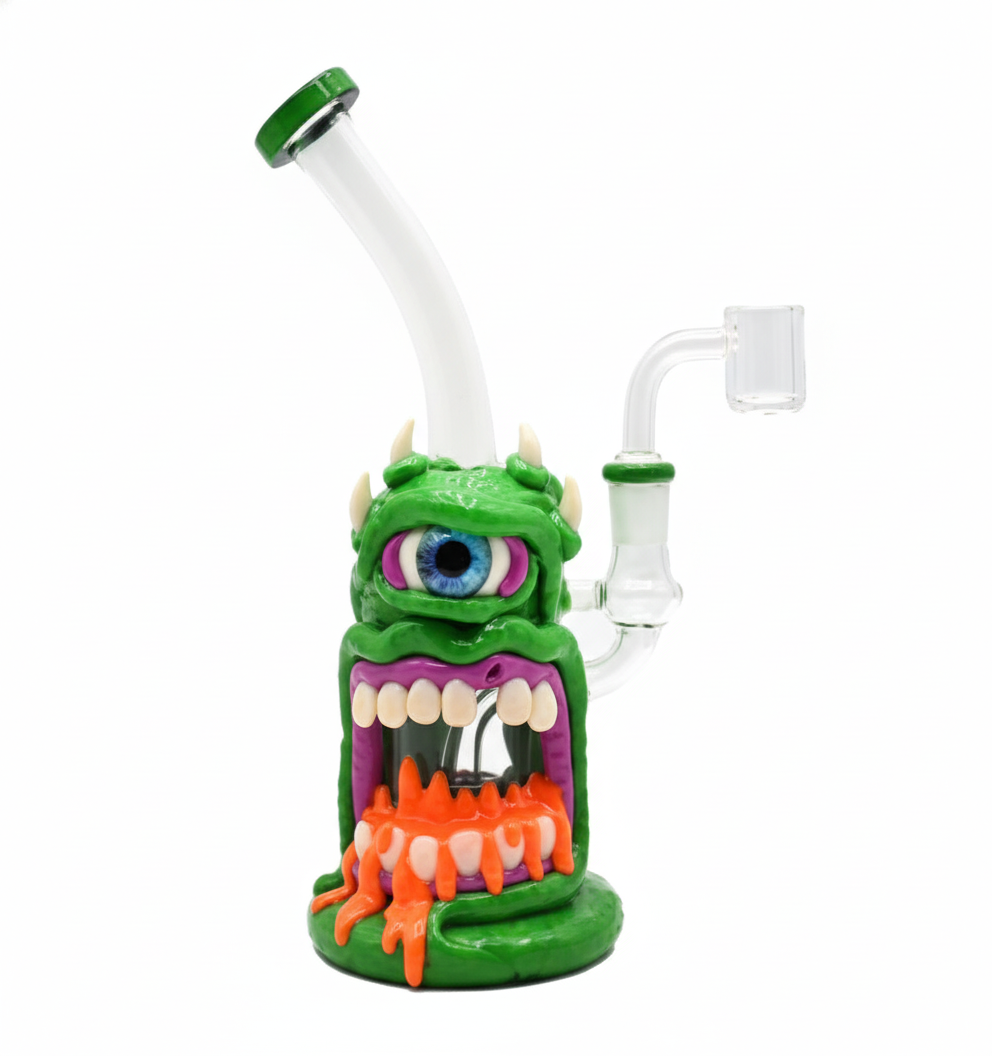 STRAIGHT BONG – Green one‑eyed monster with horns and dripping orange tongue – GREEN