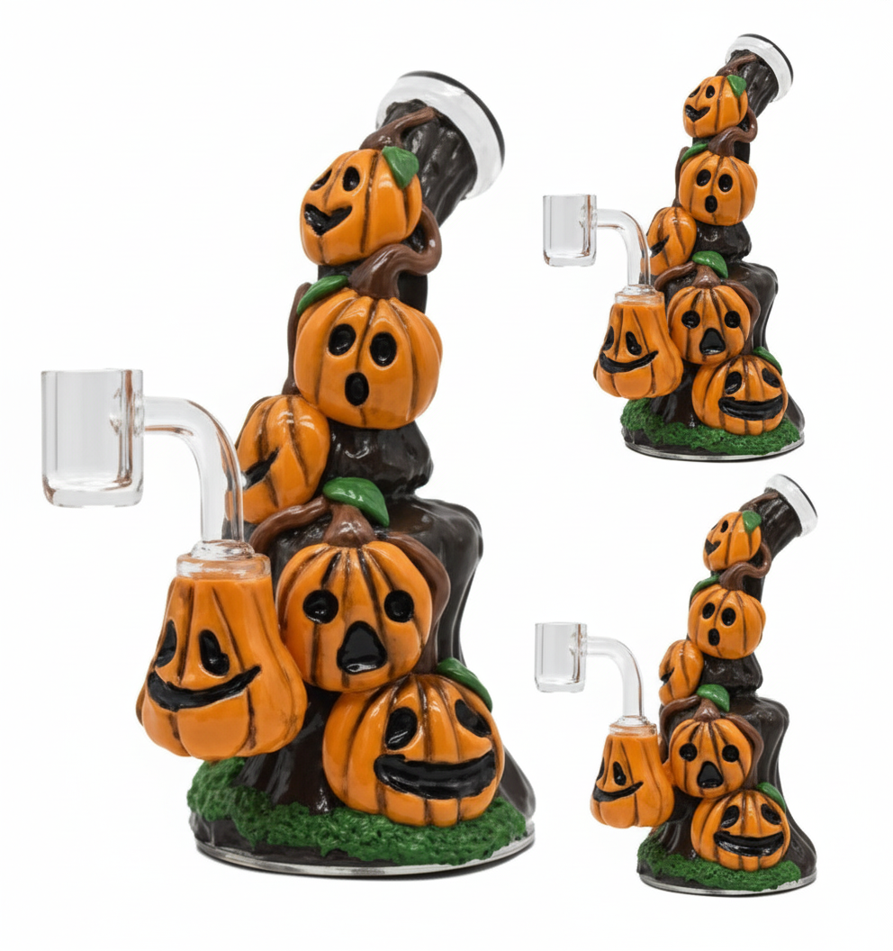 BUBBLER BONG – Stack of carved pumpkins on tree trunk – ORANGE