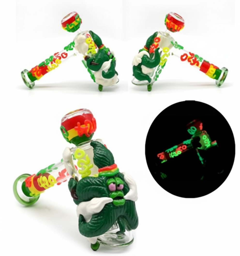 BUBBLER PIPE – Cartoon cannabis leaf with smoke and 420 – GREEN