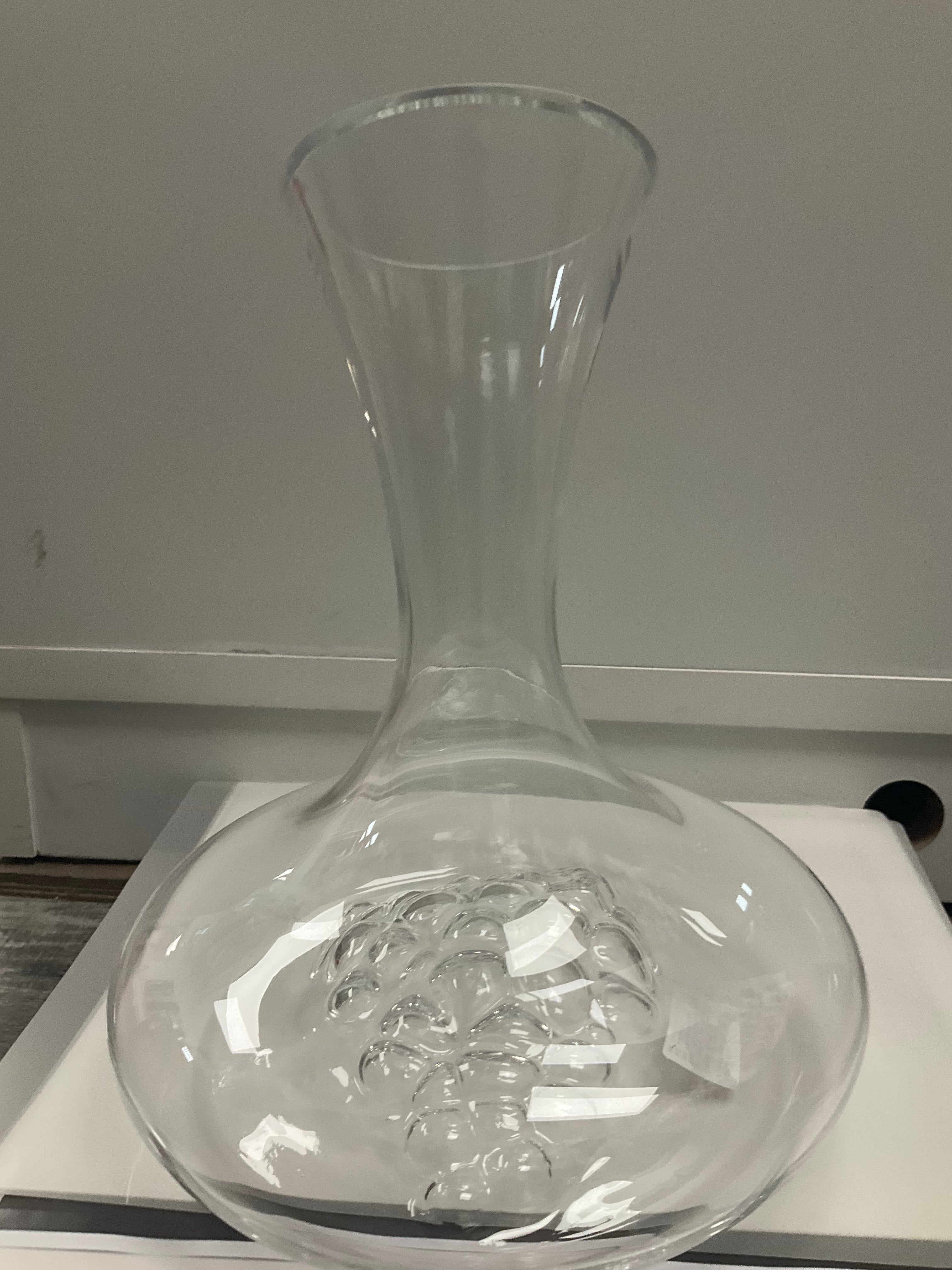 DRINKWARE - DECANTER WITHOUT HANDLE, TEXTURED - MEDIUM