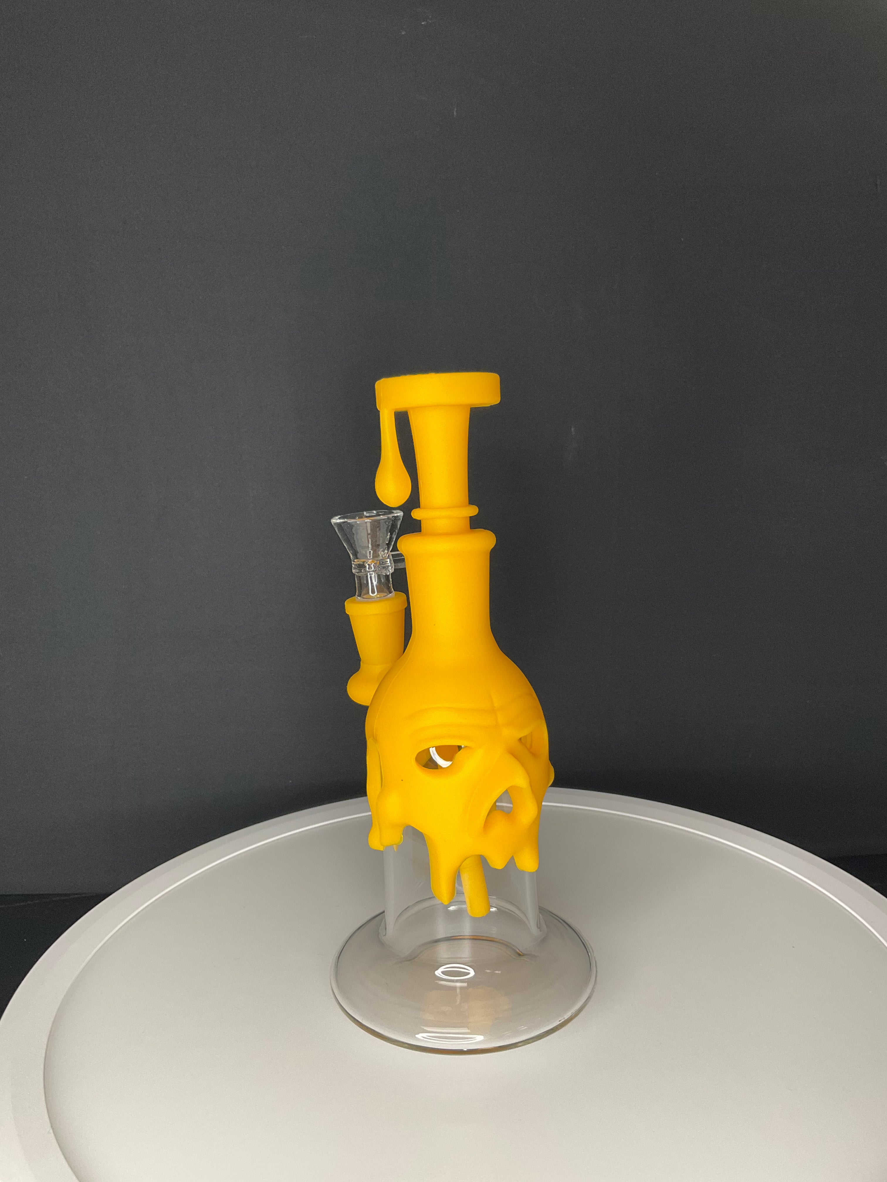 BEAKER BONG - HALF SILICONE DRIP SKULL - MULTICOLOURED