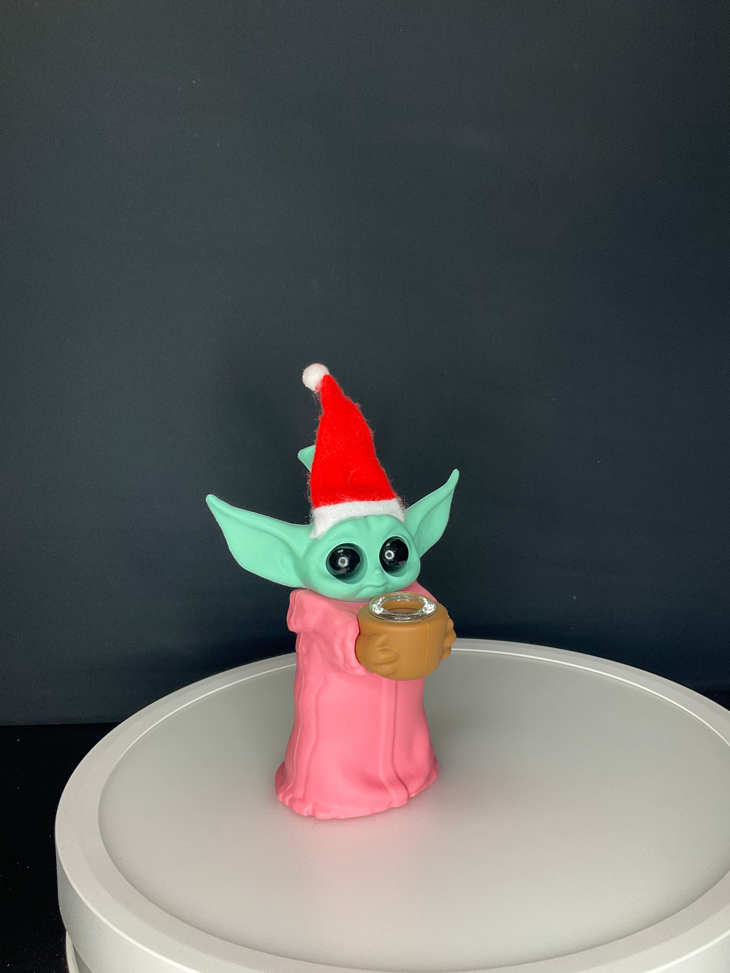 BUBBLER BONG - SILICONE BABY YODA STANDING - MULTICOLOURED