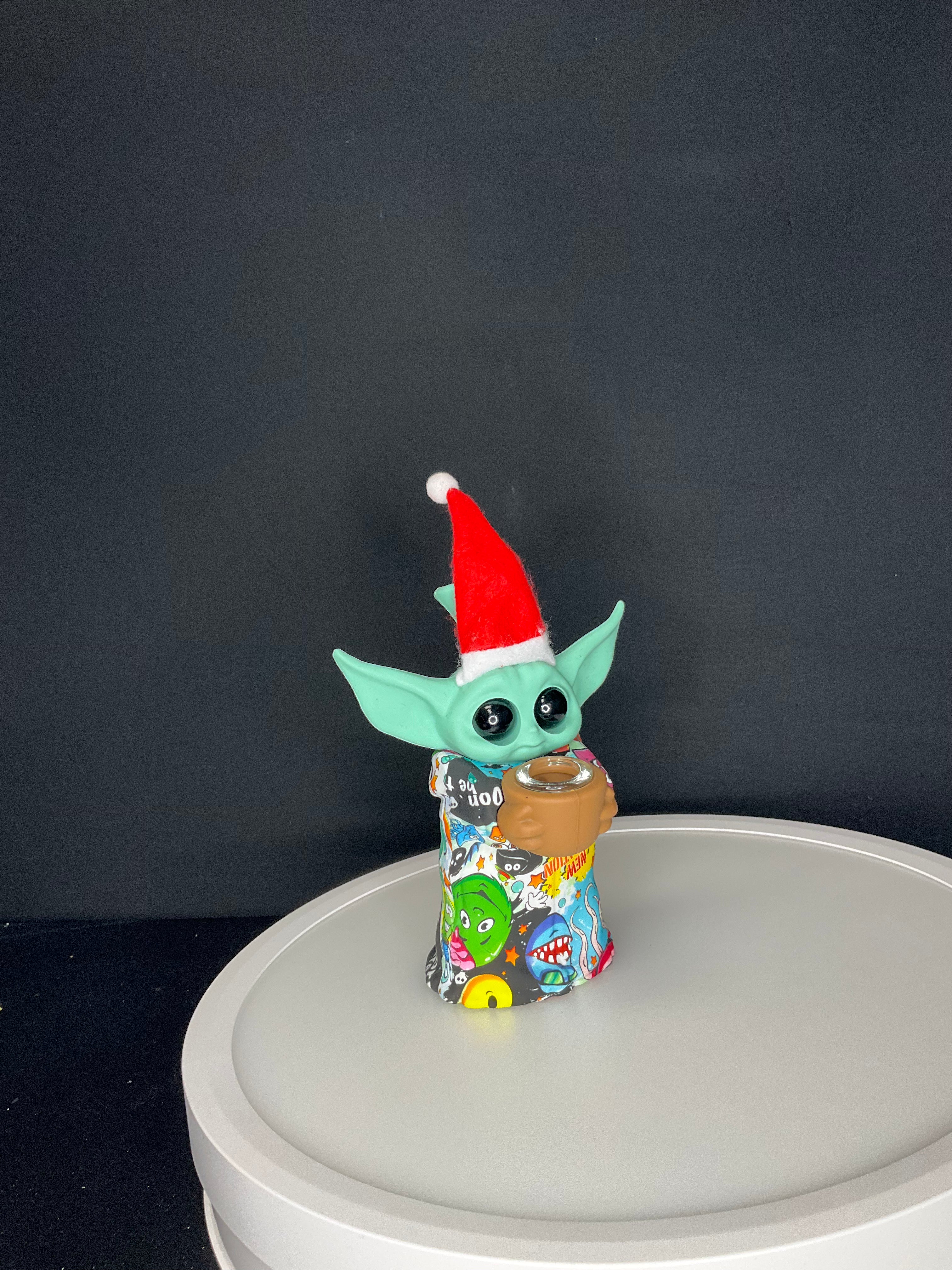 BUBBLER BONG - SILICONE BABY YODA STANDING - MULTICOLOURED