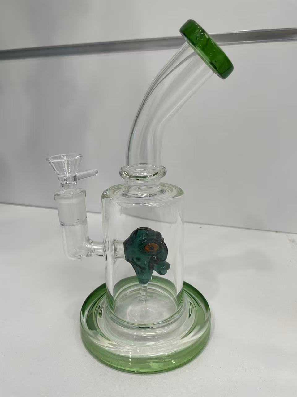 STRAIGHT BONG - ALIEN HEAD - GREEN